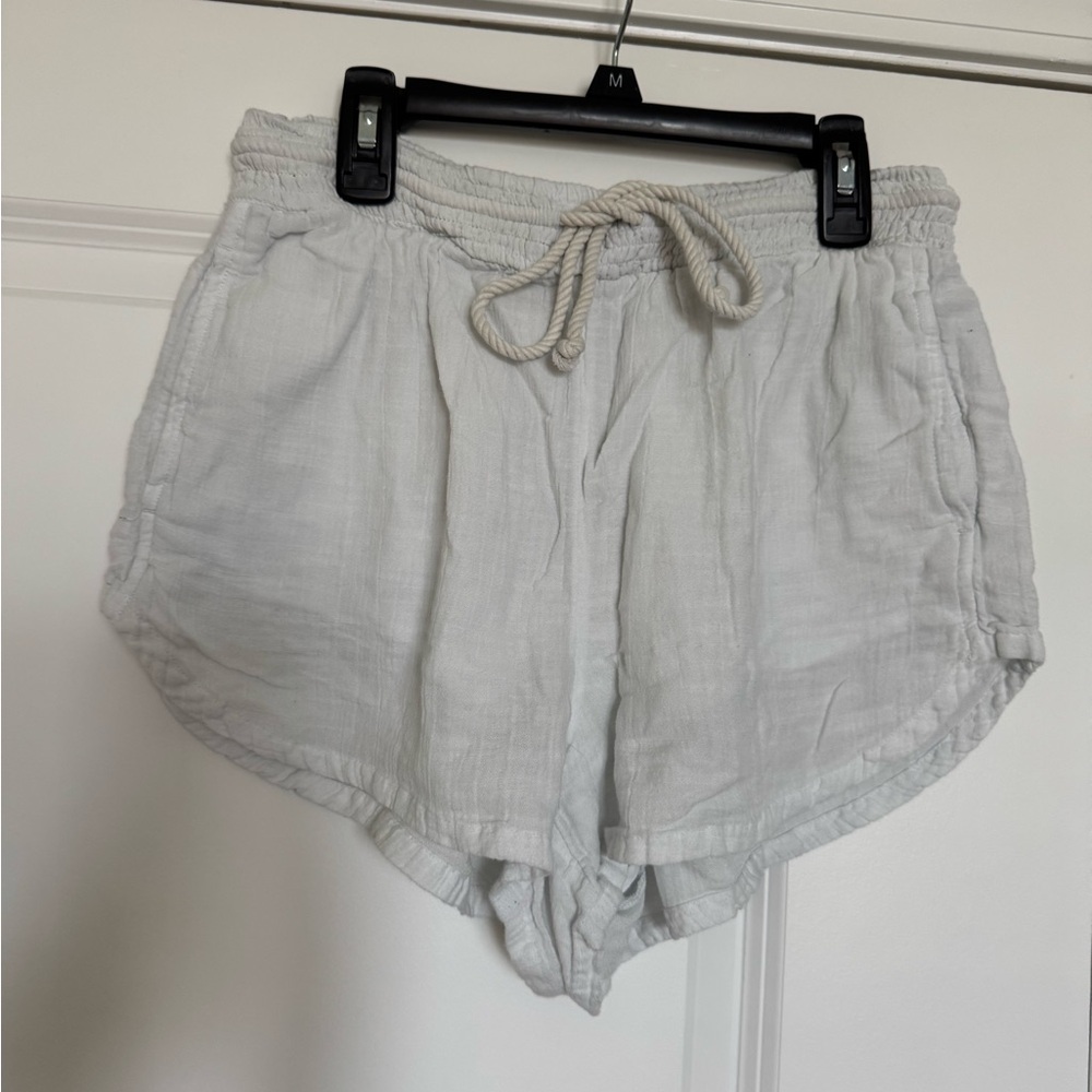 American Eagle White Linen Shorts